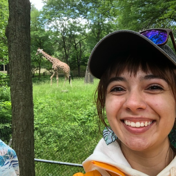 Meet your Posher, Lexi - Picture 3 of 13